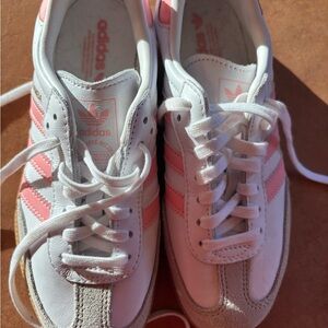 Adidas kids White and Pink Striped Sneakers